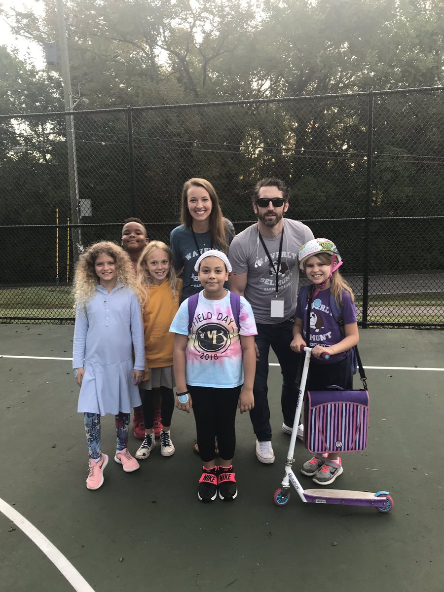 MrsMartinWB's tweet photo. Walk to school day!!! @BrayGrade @WaverlybelPTO https://t.co/rAtEzg5UKQ