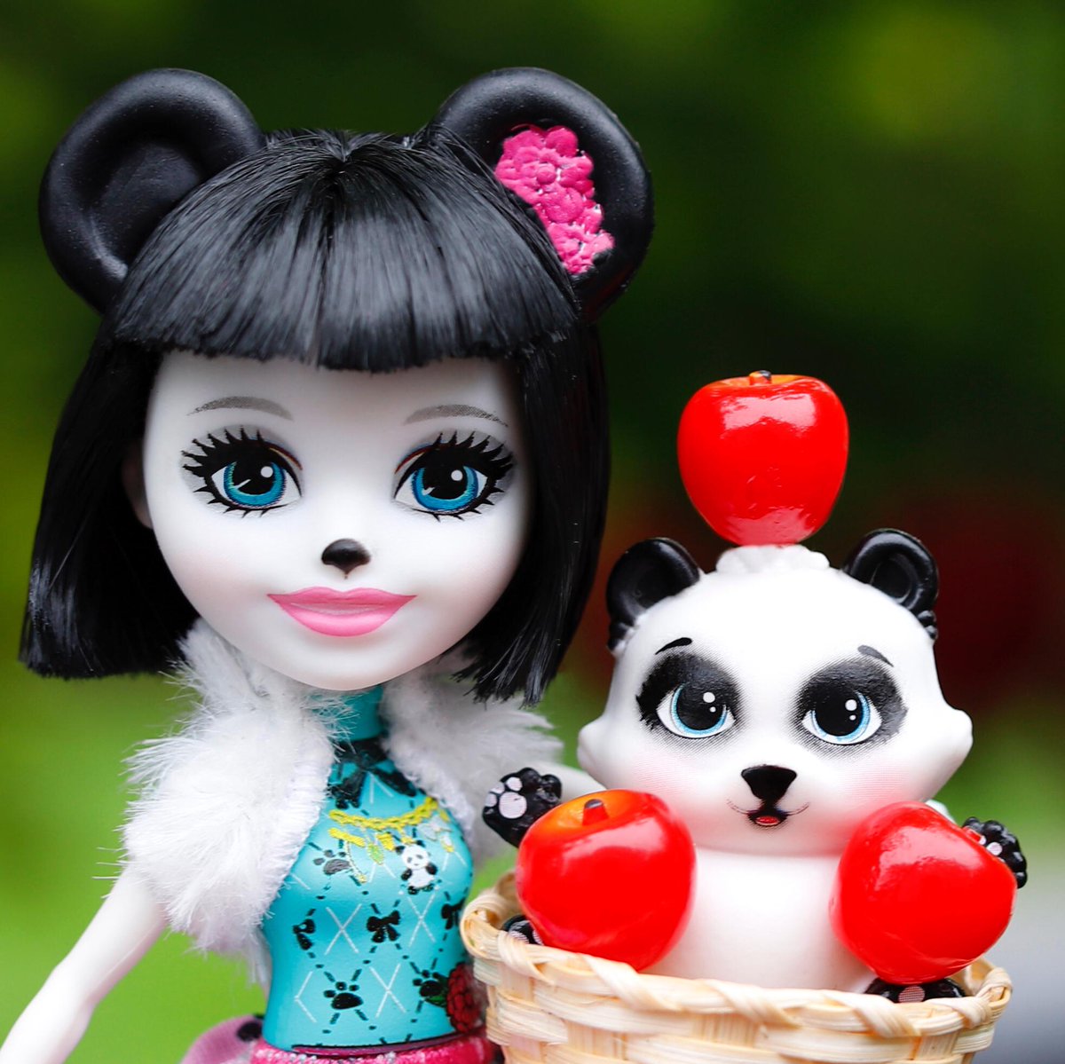 enchantimals prue panda