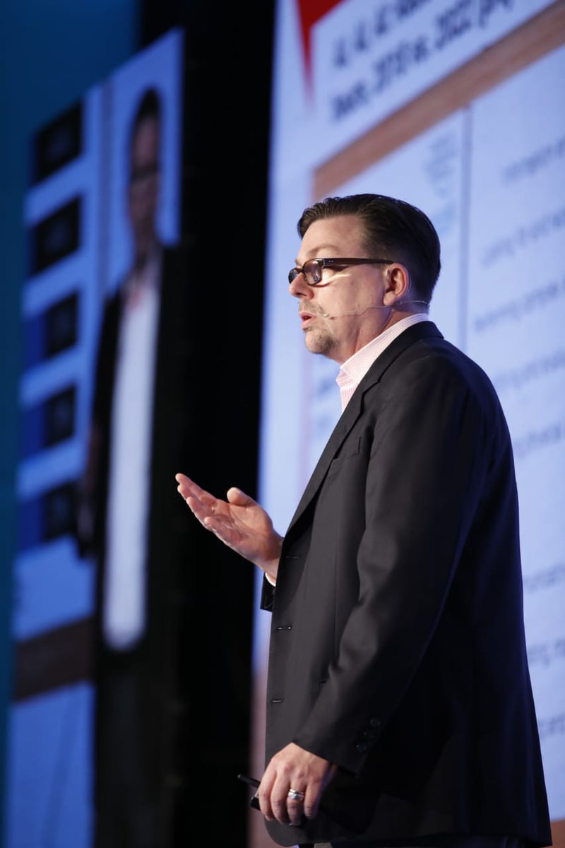 LogicalisLATAM's tweet photo. #TransformaciónDigital
"La vocación de Logicalis es ser el vector de transformación digital en Latinoamérica" @RodrigoParreir1 #TICF2018 https://t.co/en6QGtBaXN