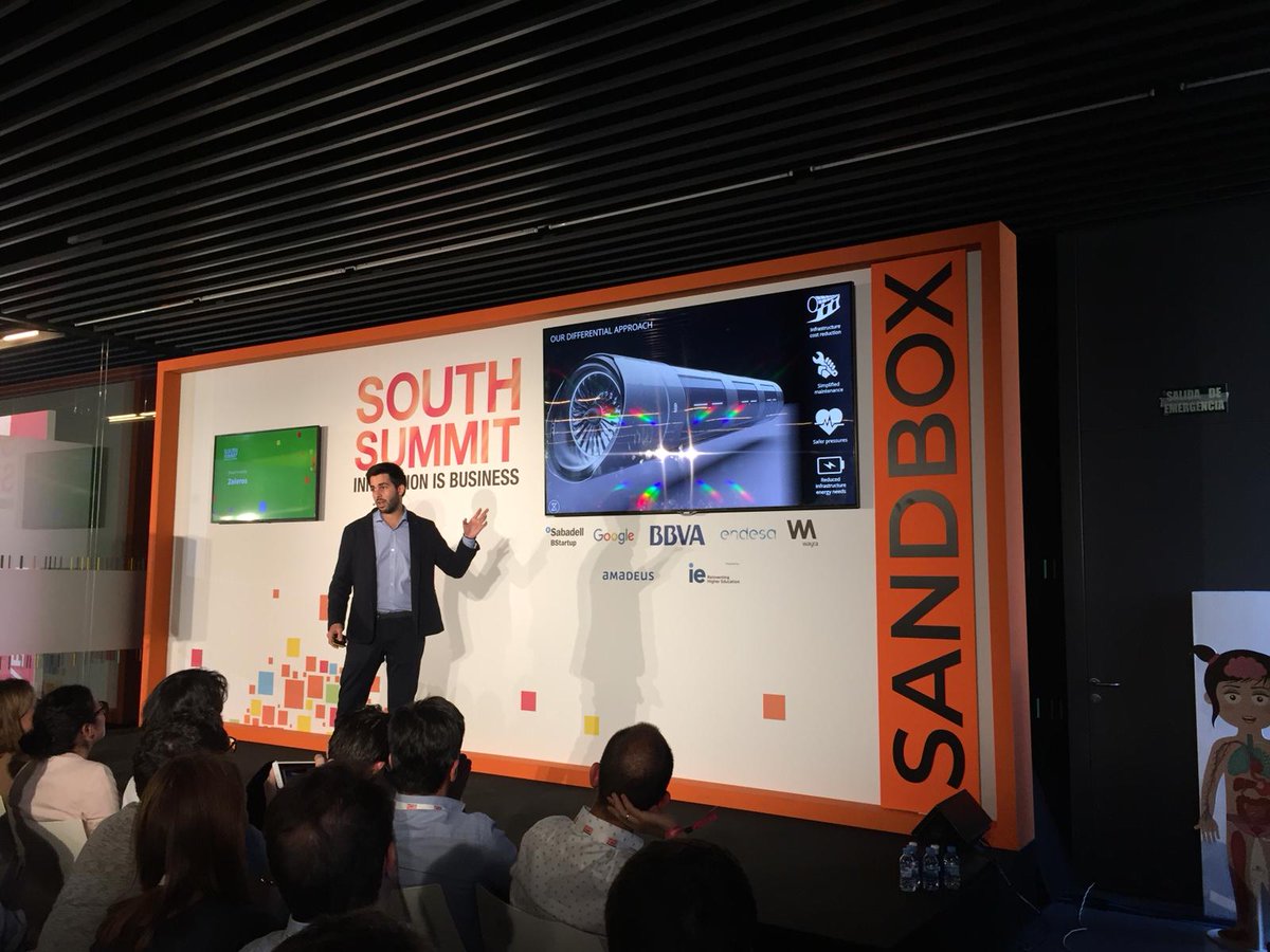 lanzaderaes's tweet photo. 🚅@zeleros 👉 The future os transportation #Pitcheando en @south_summit 🙌 https://t.co/XR4lcnCXYY