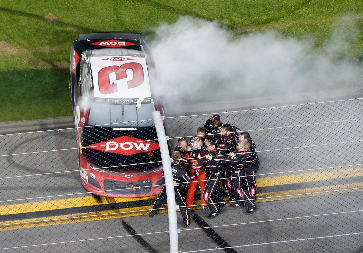 DAYTONA's tweet photo. It's the third of the month and it's time for another @austindillon3 giveaway! 

RETWEET for your chance to win! We'll pick a winner on Friday at 10:00 am ET! https://t.co/9lNGc7Lr4n