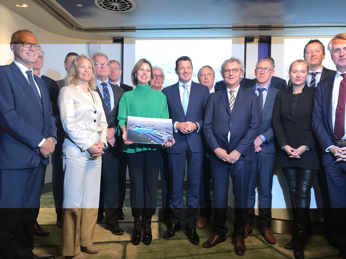 Het plan van de luchtvaartsector  “Slim en Duurzaam” wat vandaag door de sector aan de minister van I&amp;W werd aangeboden, is een mooie bouwsteen voor de Klimaattafel Duurzame Luchtvaart!