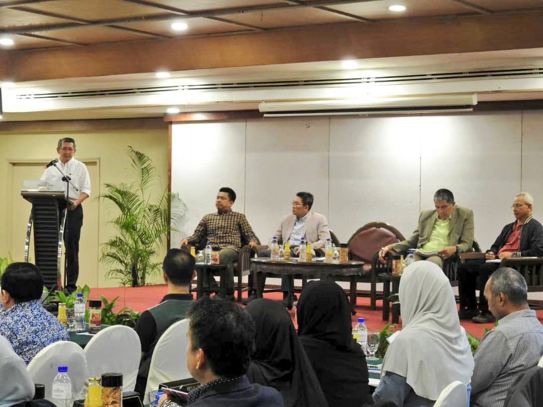 dofmalaysia's tweet photo. Sedang berlangsung, Amanat YBM MOA Bersama Ahli Mesy Pengurusan Tertinggi @moaMalaysia  ~ 03/10/18, Langkawi.

YBM memberikan penekanan terhadap konsep amanah &amp; kepercayaan dalam melaksanakan tanggungjawab. Martabat warga MOA akan diangkat dengan integrity &amp; dignity.

#myDOF #moa https://t.co/aCmdwOoKX6