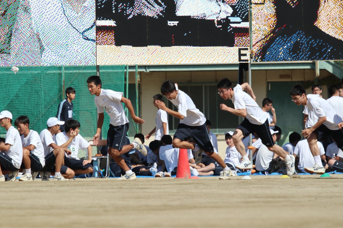 hibiki_O2O7's tweet photo. 体育祭お疲れ様でした
総合優勝やった！
100m走１位で貢献できて良かった https://t.co/G6ADnsg8m9