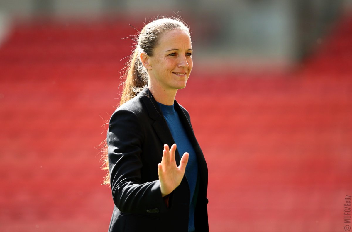ManUtdWomen's tweet photo. 🗣 @CaseyStoney: "My ultimate aim is to grow this team so that every little girl dreams of playing for Manchester United." #WednesdayWisdom #MUWomen https://t.co/KyxCdZGwgx