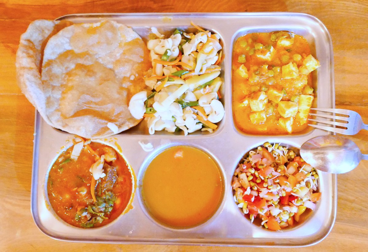 RishikesYogDham's tweet photo. Graduation Dinner - Desi khana #ryd #rishikesh #indianfood #incredibleindia #foodlover #200hrytt #200hourteachertraining 
#ytt https://t.co/G1m2wKIHfT