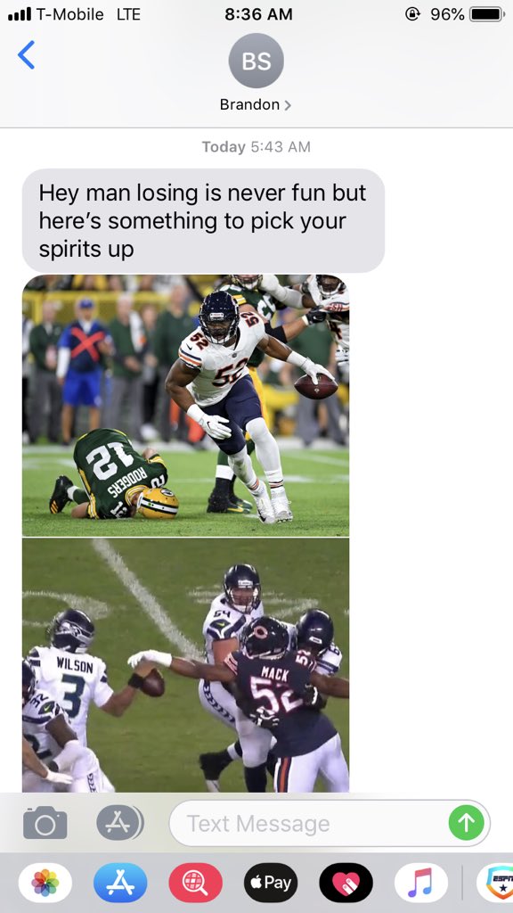 HunterWithA_K's tweet photo. It’s really all you can ask of a friend after a soul crushing @Cubs loss https://t.co/iv2fueTINe