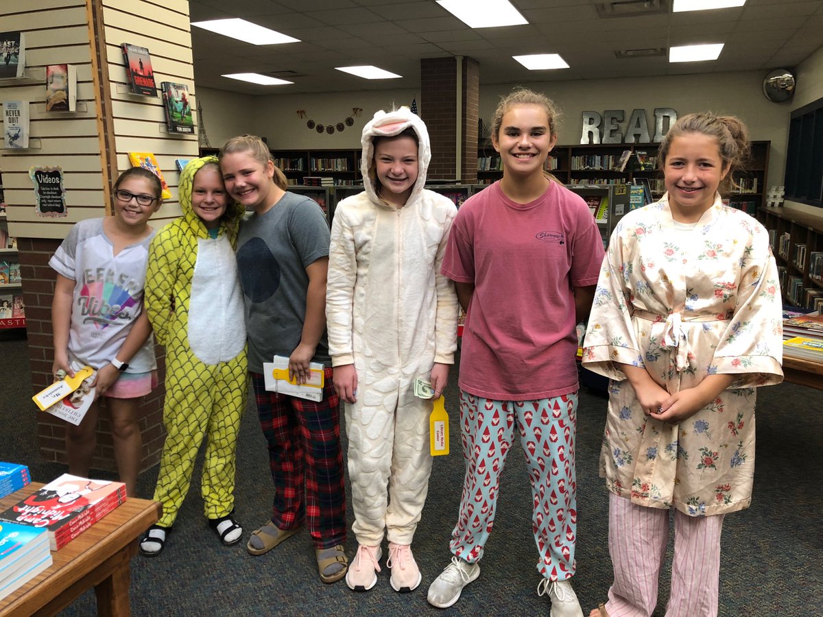 Pajama Day participants at Pinkston! You rock ladies!!!  Go Bombers!
