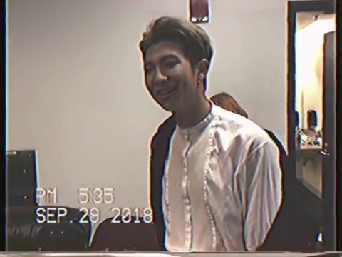 goldEND_Gallery's tweet image. I vote (@BTS_twt) for Favorite Social Artist #AMAs

#BTS #RM