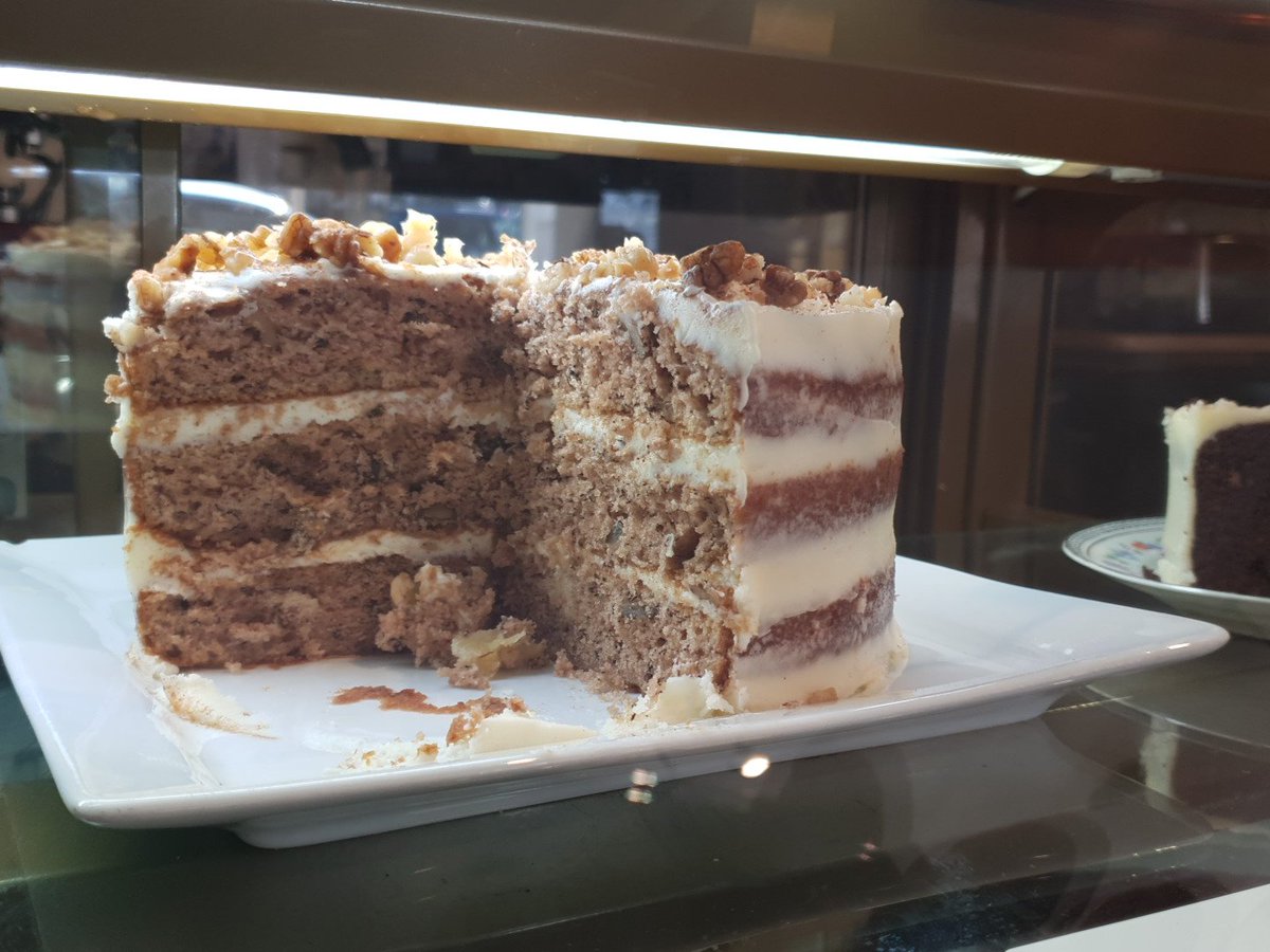 conniestearoom's tweet photo. Fruit, nutty Hummingbird cake 😋
#connies #tearoom #timsbury #bath #homemade #cakes https://t.co/RLNS9425u5