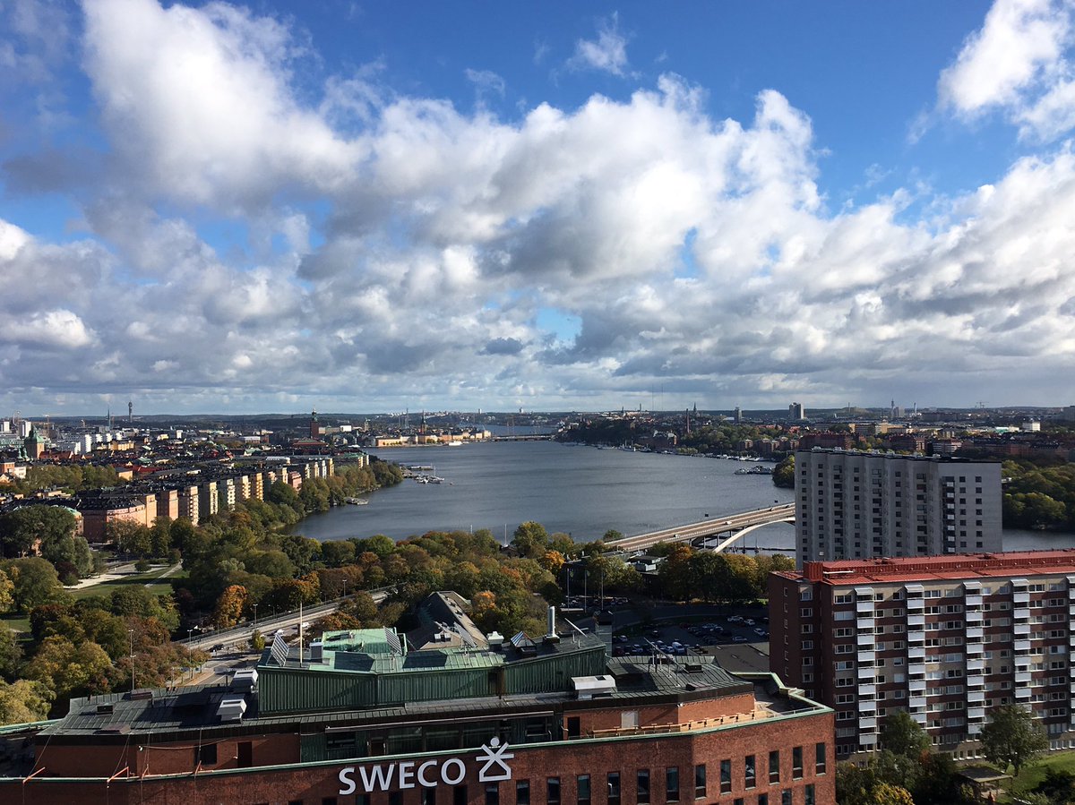 gRaphParis's tweet photo. Ok, Stockholm, tu marques pas mal de points, j’avoue. #businessnewsvideosummit #bnvs https://t.co/84I0bmmltt