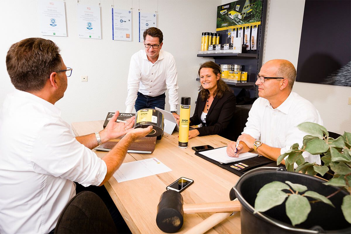mixprobanen's tweet photo. @Berdalgroup zoekt #Exportmanager https://t.co/pjQHUNz1I8 https://t.co/qKSh1GELTv
