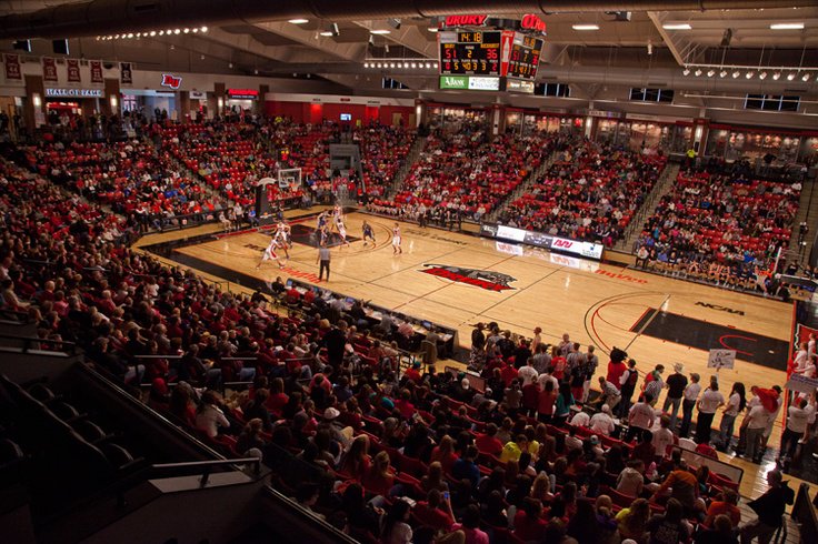 DruryAuction's tweet photo. AUCTION ITEMS: This is your chance to buy season tickets for the 2018-19 Drury men's basketball season or 2018-19 Drury women's basketball season! Both will be available for bidding at this year's auction!

(must be a new season ticket holder to purchase) https://t.co/SXnrjfwfC8