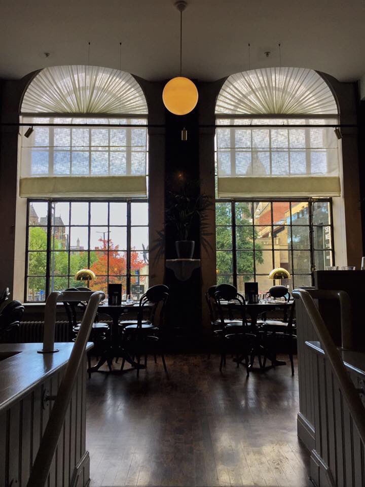 BrownsLeeds's tweet photo. How great do our new blinds look?! You can now still enjoy this lovely section of our restaurant even when the sun is shining! https://t.co/ZJU7L1HFxa