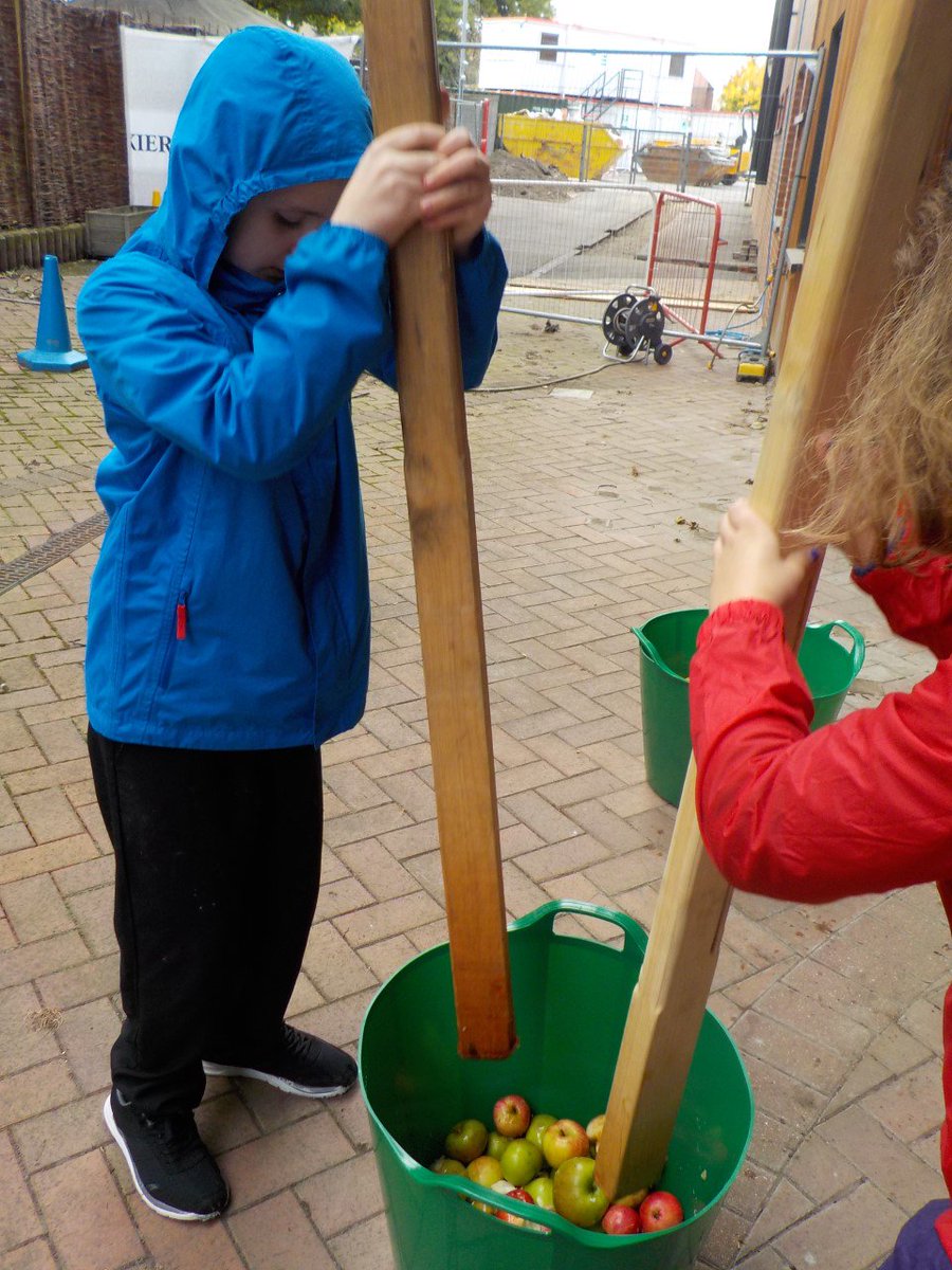 hexhampriory's tweet photo. Thank you very much for all the generous apple donations! The apple juice is delicious. There will be more! Thank you also to Transition Tynedale for the kind loan of the apple press. #apples #autumn https://t.co/FResqYGSbg