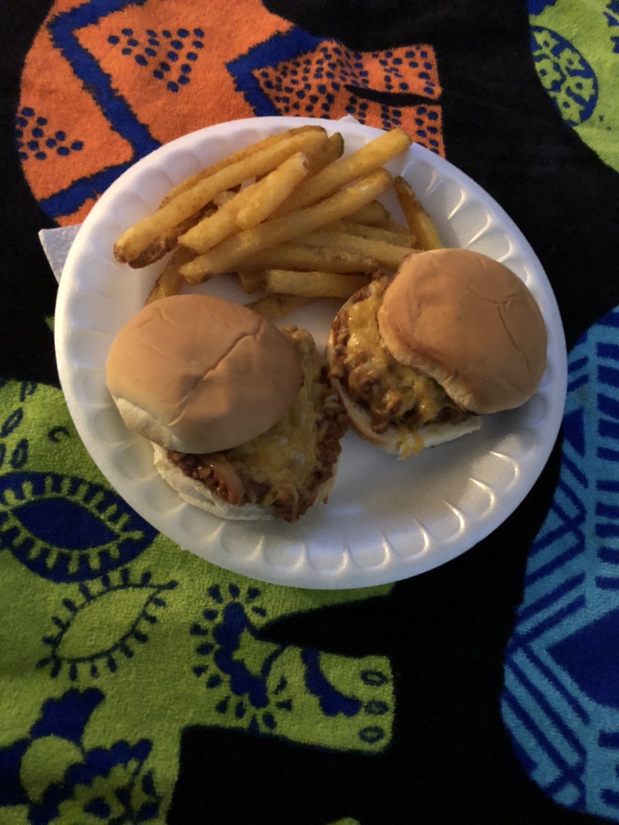 StormsOasis's tweet photo. I could wait until lunch. #manwhich. Bad idea for my diet, however the rest of the day I will be more disciplined. Lol. #wishmeluck https://t.co/09ZZ5aSO7S