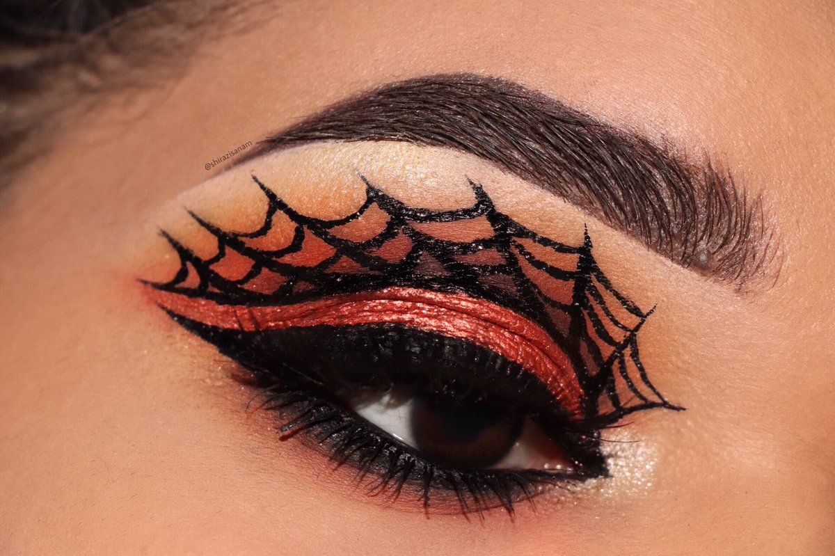 shirazi_sanam's tweet photo. ๐ธ Spider webs ๐ธ || @ABHcosmetics dipbrow #ebony || @MorpheBrushes #daretocreate and #35B palette || @Maybelline liner,mascara and foundation || https://t.co/zIU6f6yvBb