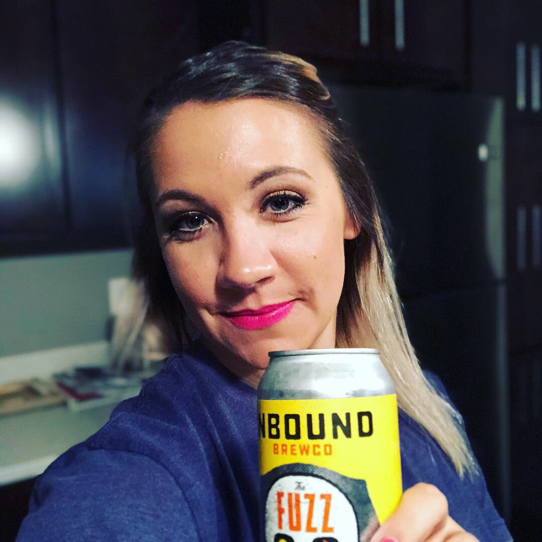 allisonmdonovan's tweet photo. I drank a “The Fuzz” apricot pale ale from @inboundbrewco to celebrate a rare relaxing night in with my dog! This is another one that I got from Rey @humsliquormpls and I’m so glad he hooked me up with it!⠀
#beer #inboundbrewco #relaxing #craftbeer #love #paleale #lovemydog https://t.co/xxlMJn5JRA