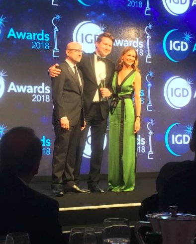 Ubamarket's tweet photo. CEO and Founder, Will Broome collecting the IGD award for Digital Commerce! #IGDAward #Retailtech #DigitalCommerce https://t.co/2CBVWanK4k