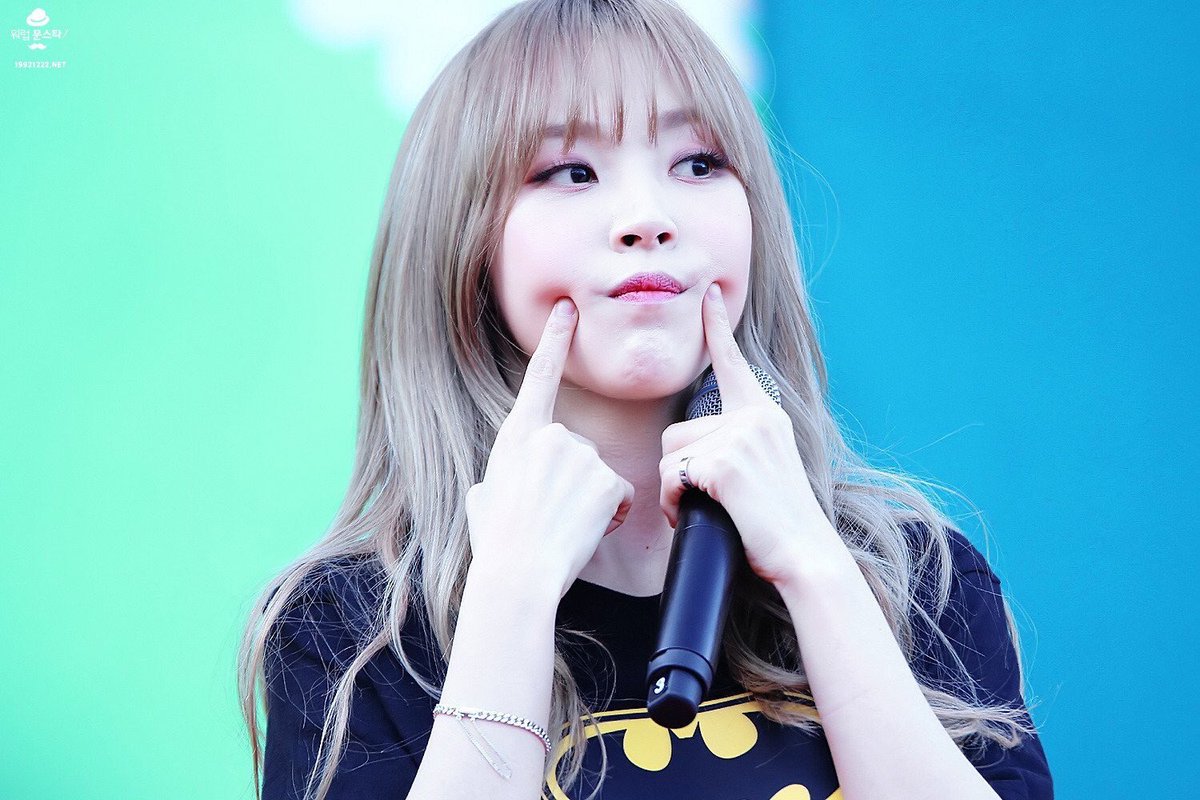 мунбель кпоп. Mamamoo moonbyul. мунбель мамаму. мунбёль mamamoo. мунбель.