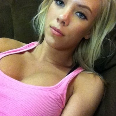 Bibi Jones Selfie