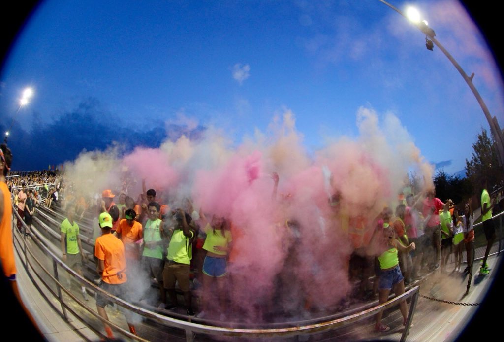 🏈🚨FOOTBALL GAME🚨🏈 
Vs. Highland 👎
📆Friday, October 5th
⏰7pm
📍Corona Del Sol
💚💛🧡💜 NEON OUT💜🧡💛💚
