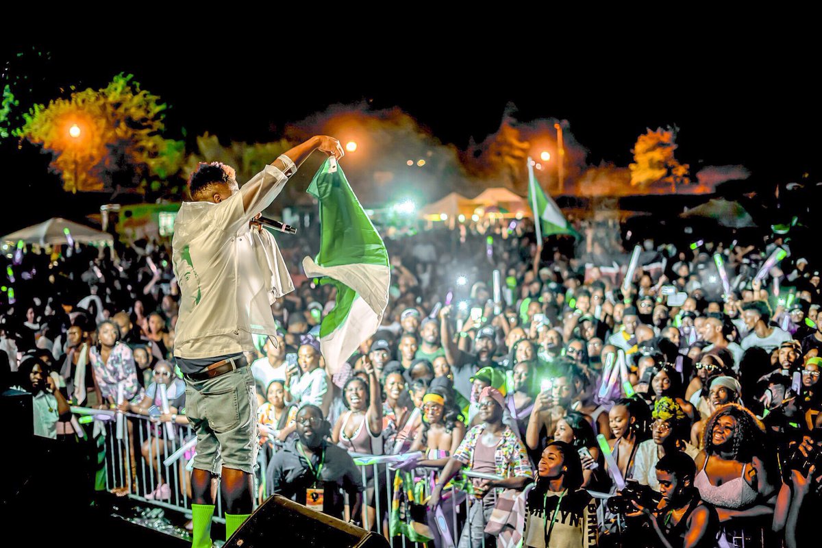 ECoolOfficial's tweet photo. Atlanta!!!!!!! The energy was Insane on Saturday night!! 🇳🇬💪🏾💪🏾❤️  #froribbeanfest https://t.co/uhR3VCMLG5