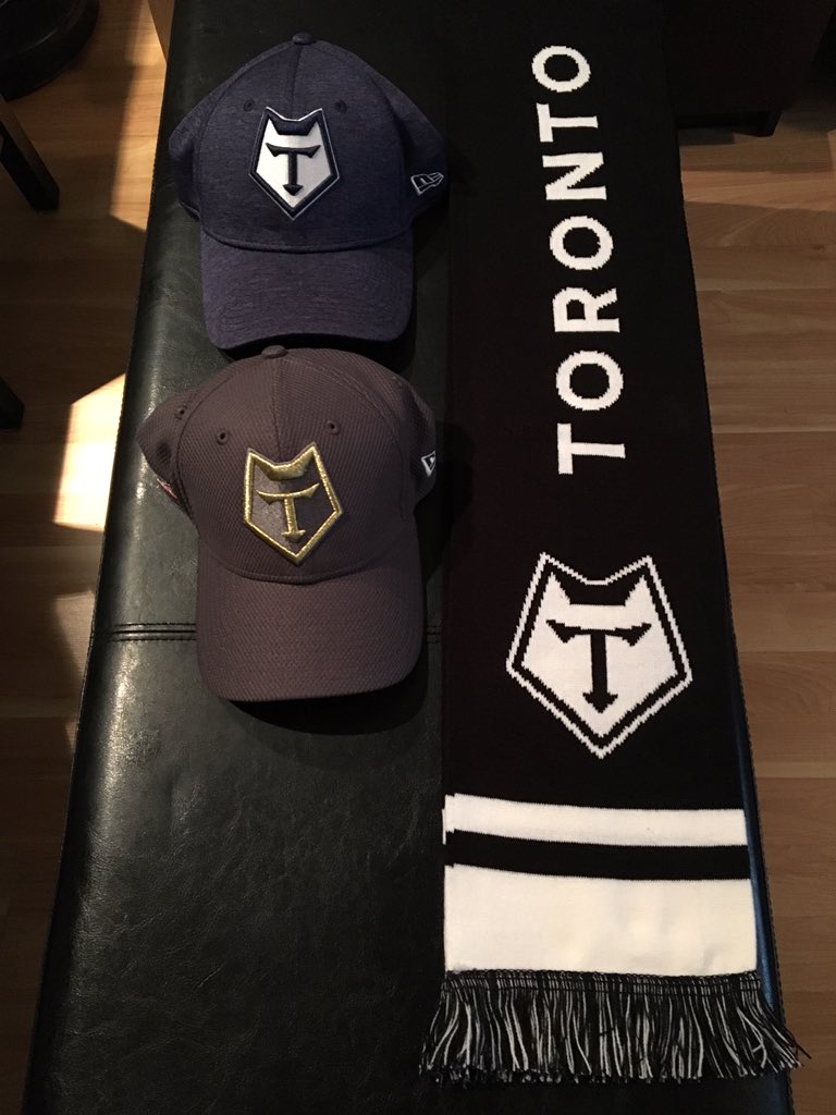 Goggles_Pisano (SpicyCurlyFries) Twitter