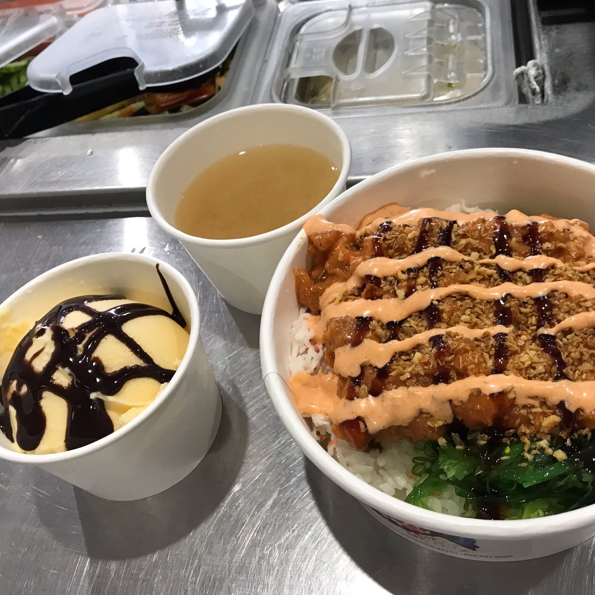 PickAPoke's tweet image. FREE Ice Cream scoop with any Poke bowl purchase on Tuesday’s &amp;amp; Wednesday’s! Enjoy a delicious meal AND dessert! ☀️🍨
#pokebowl #misosoup #icecreamscoop