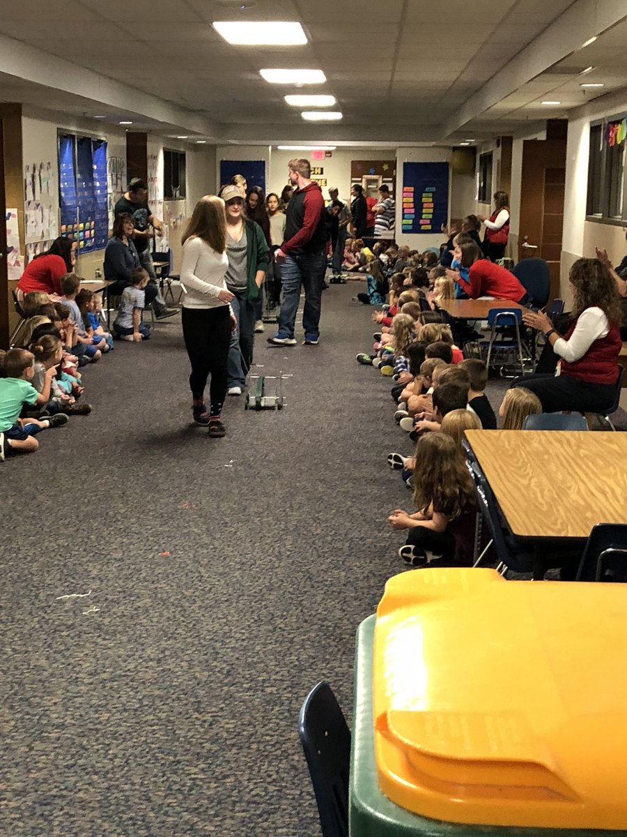 SotaMinneGirl's tweet photo. A great day to show off some hard work to the “Littles”! 8th grade PLTW robotics projects! #pltwrocks! https://t.co/P9ALEwzyQc