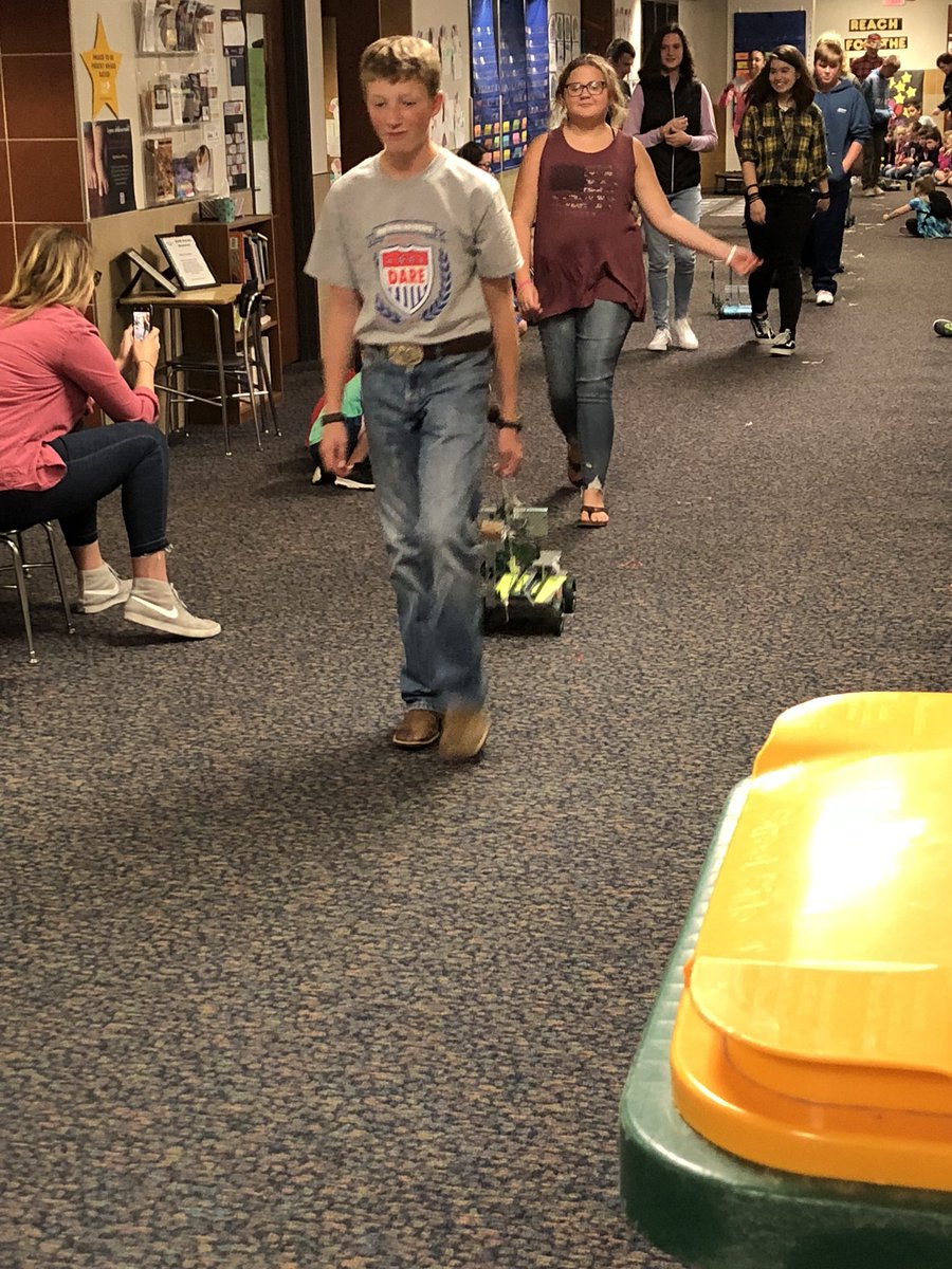 SotaMinneGirl's tweet photo. A great day to show off some hard work to the “Littles”! 8th grade PLTW robotics projects! #pltwrocks! https://t.co/P9ALEwzyQc