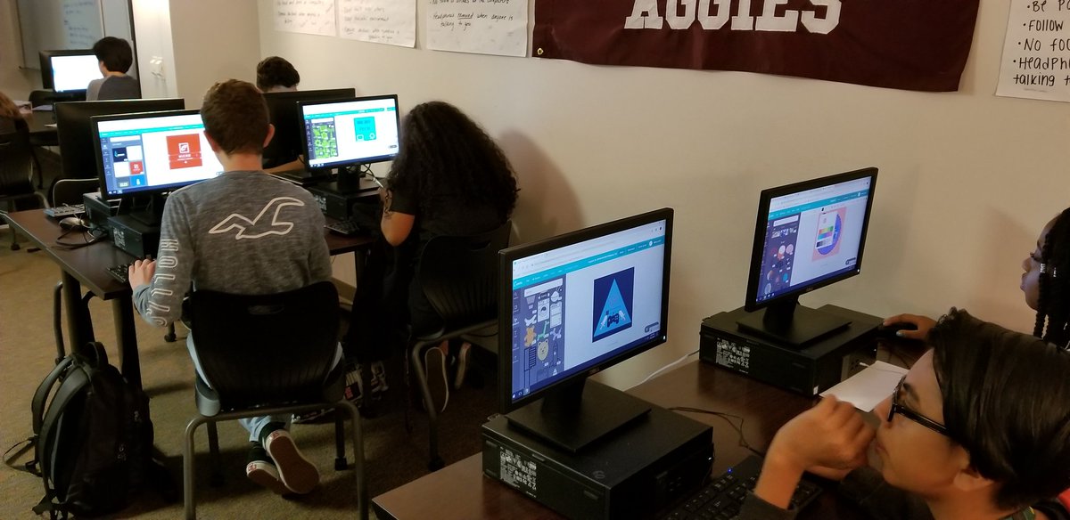 sharonlime85's tweet photo. Tech class creating Passion Project logos in Canva. Love to see the creativity! @HumbleISD_QECHS
@canva
#thequestdifference https://t.co/UQRaaHmQz3