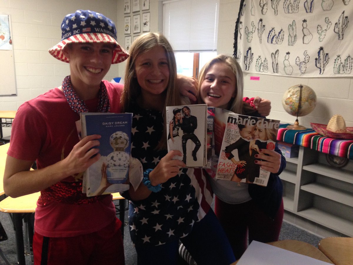 Teacher_Kate13's tweet photo. Curating seasonal outfits from magazines and labeling en español! #modaespana #fashionweek #queChulo #LeQueda https://t.co/bUejSwjq3Q