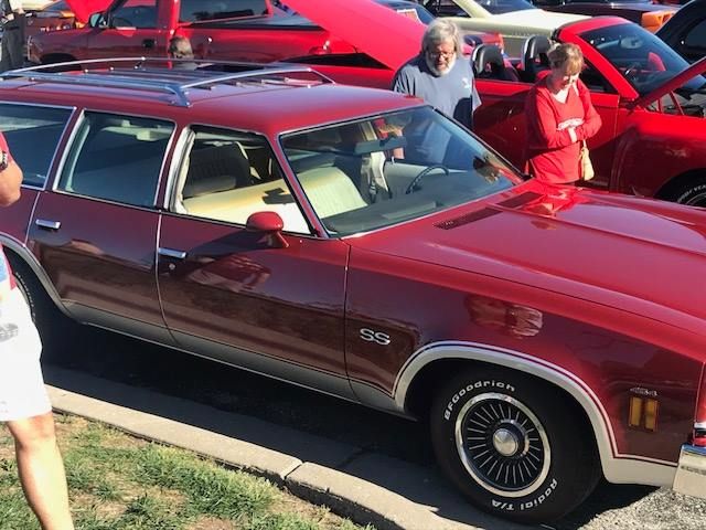 OriginalParts's tweet photo. It's #WagonWednesday! Check out David Dine's rare 1973 SS 454 Wagon! David's wagon won the Original Parts Group Award at the Menards Chevy Show/KCU Cruise. Congrats David!
Shop Chevelle parts at https://t.co/02ntFNN6ZD
#MenardsChevyShow #ChevyShow #OPGIAward #OriginalAward #OPGI https://t.co/5s5DQJYMJ3