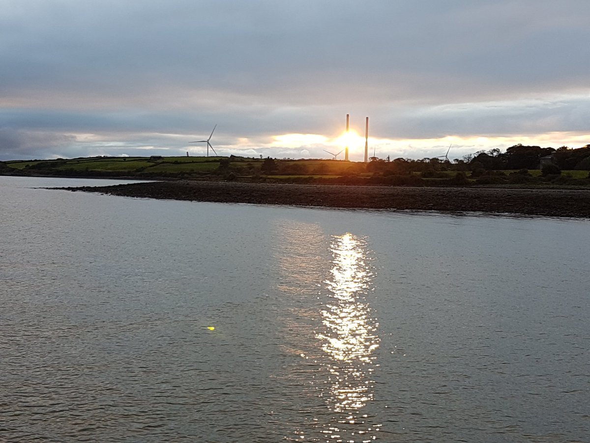 oisinlangan's tweet photo. Best commute ever #tarbertferry https://t.co/FTwQ62ar2D