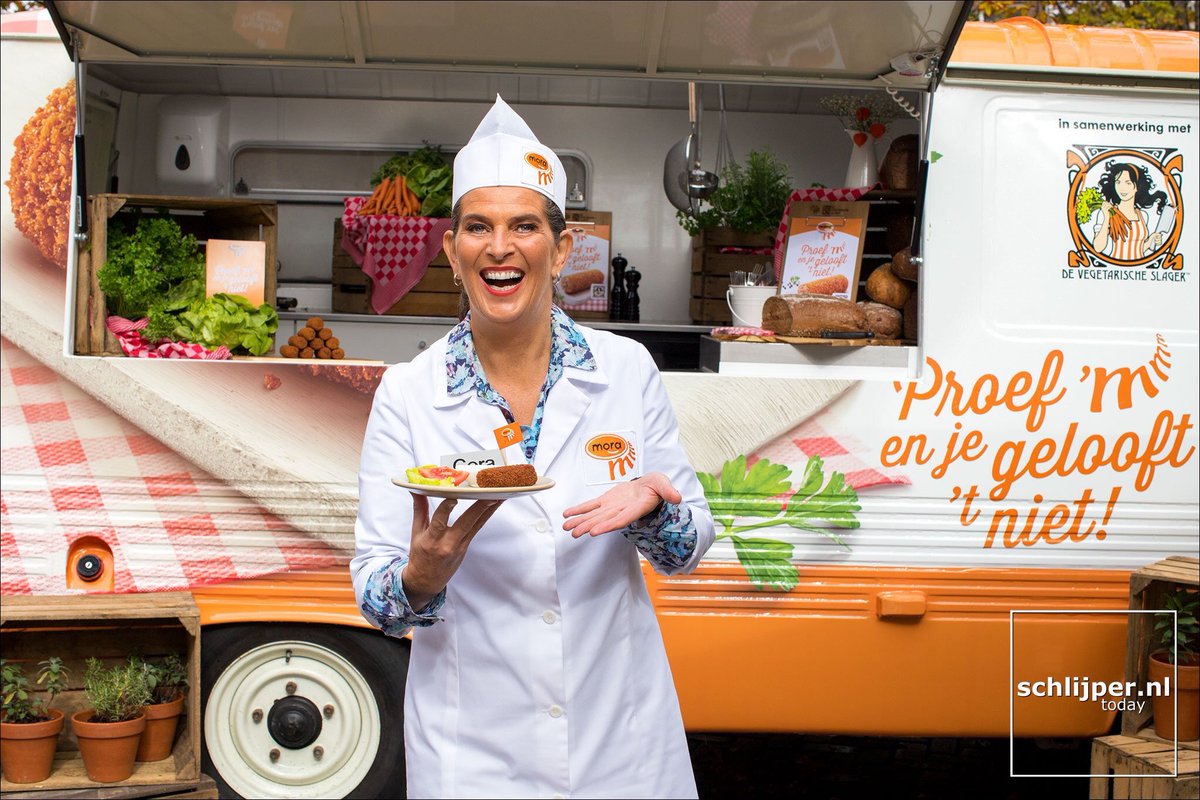 VegaSlager's tweet photo. Motto van de nieuwe Mora campagne, gemaakt door @AlfredInt : Proef ‘m en je gelooft ‘t niet! #vegetarische #vleesch #krocket https://t.co/rQkZ2nTP4d