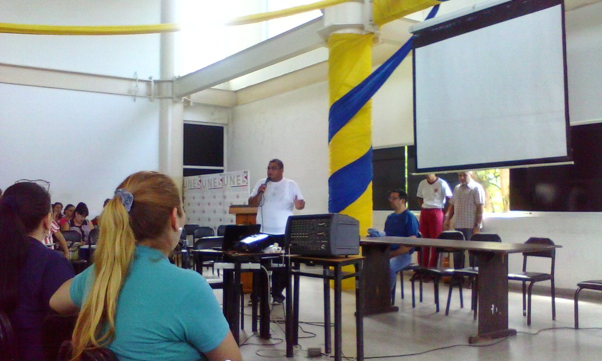 carlosrangelian's tweet photo. @carlosrangelian presente en el Seminario de planificación y evaluación de Educación Física y Cultura @serviots @fernanblanc  @MPPEDUCACION @deportezet @ZonaEducTachira @Crazet2011 https://t.co/vaplzc6mSc