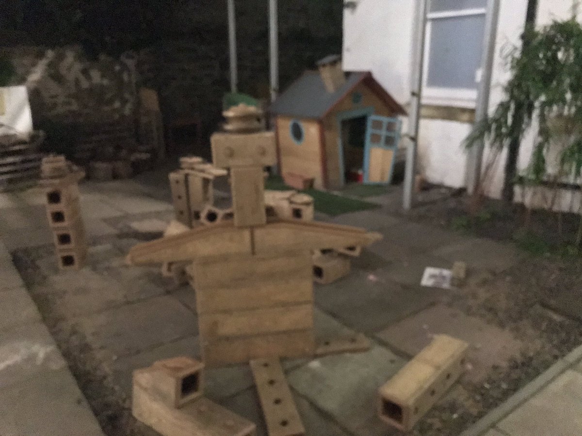 MidEarly's tweet photo. A fabulous opportunity to hear about the one-ery @SMorningsidePS early years department. #inspirational #qualitylearningenvironments #insideandout https://t.co/IXg7eZwdKK