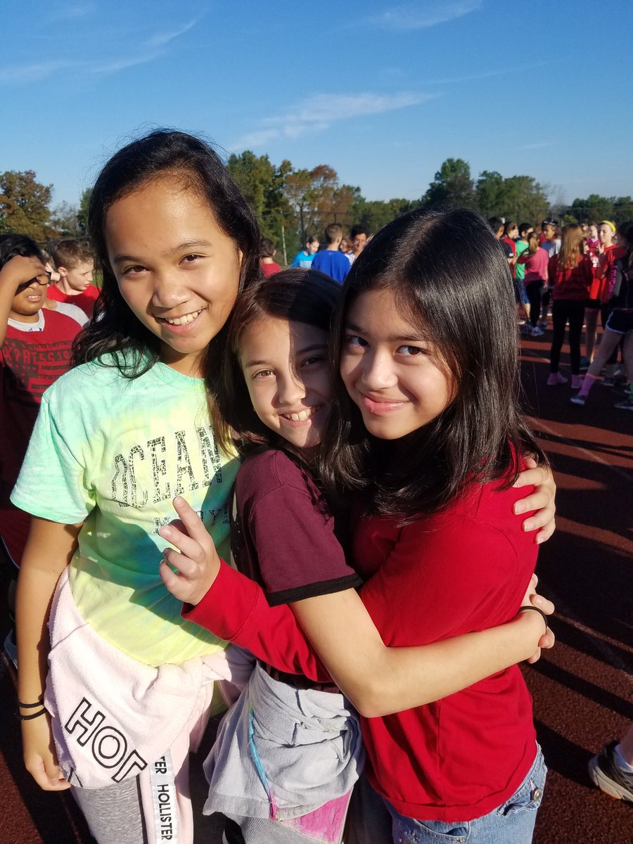 JenWevodau's tweet image. Another great C3 day @SASD_IC ! #crestcommunitychallenge2018 #ICRocks #ICTeamConquerors