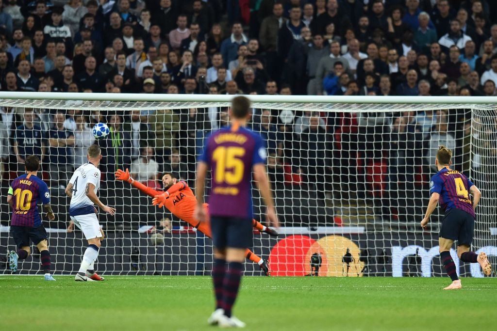 Golazo de Rakitic ante el Tottenham.