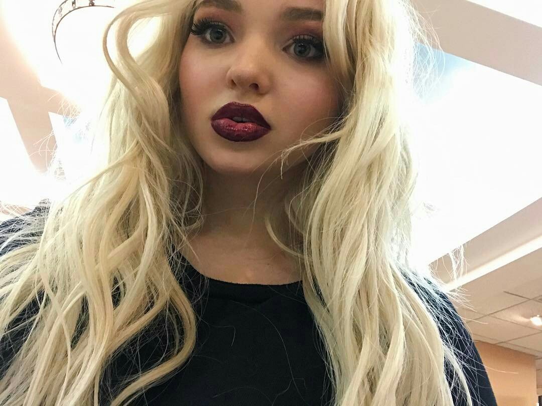 Doctordovely On Twitter A Real Life Dark Pixie Dovecameron