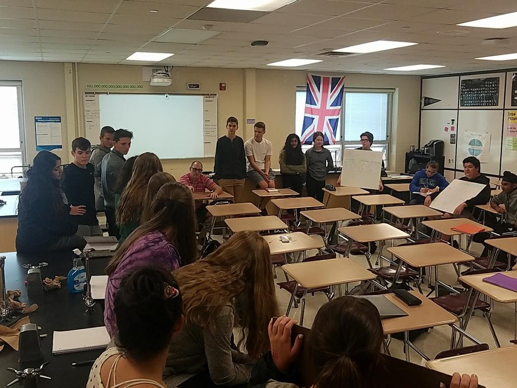 DRamosPHS's tweet photo. White boarding in @rooneychem class. Discussing, as a class, the movement of particles over time.#pcepscience https://t.co/Y0zUfEcLnS