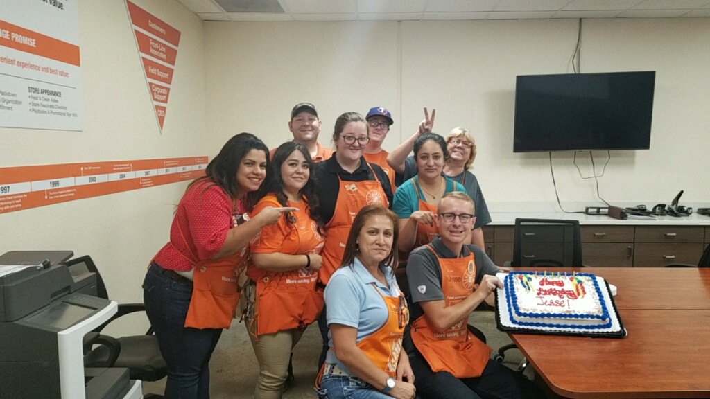 Kat Orange tweet media