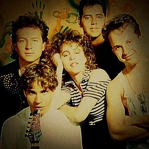 SVallinOficial's tweet image. Del baúl de los recuerdos... #Wando @SVallinOficial #Memories #Life #Stories #Times #music #Brothers &amp;amp; #Sister