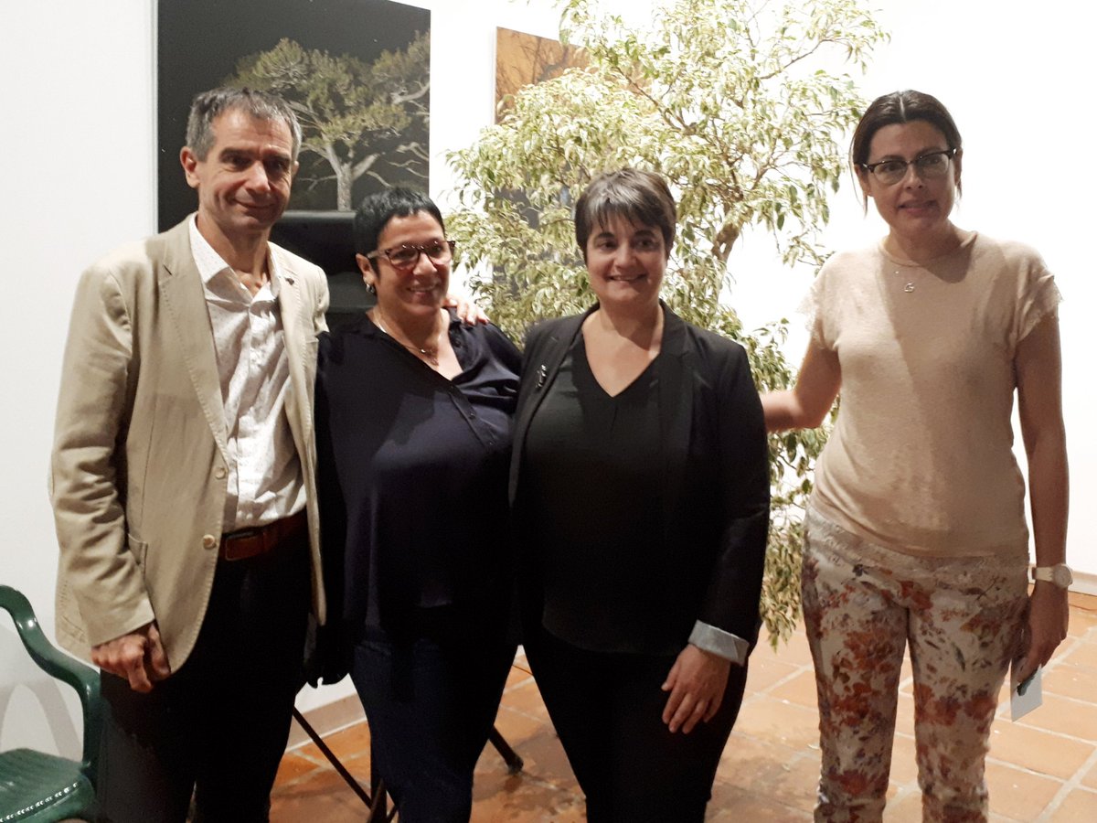 JardiBotanicUV's tweet photo. Amb moltes preguntes i reflexions ens quedem després d'escoltar a Carmen Castro. I amb un punt "innegociable": les dones han de participar i ja participen del canvi de model de societat que necessitem. Cicle #Igualtatimediambient al #jardíbotànicUV https://t.co/nwj2QaC8dW