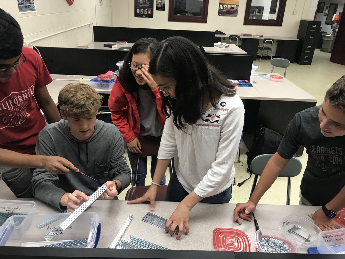 Team 5571 RATCHET (@beardenrobotics) on Twitter photo 