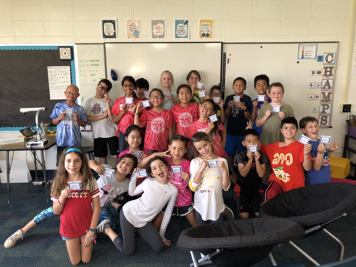 Anna Davis tweet media