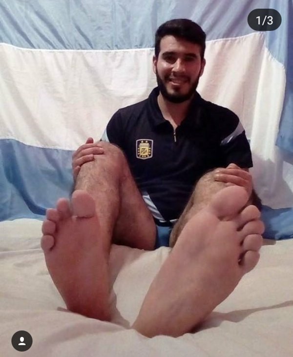 CarlosQuesochea's tweet photo. visita el Blog de los Carlos
fotos de los pies de CARLOS SAMUEL ZALAZAR
https://t.co/mYFVV4UwBb
#ModelFoot #Feet #Foot #PiesMasculinos #Carlos #Zalazar #models https://t.co/gR2Ca7PVFg