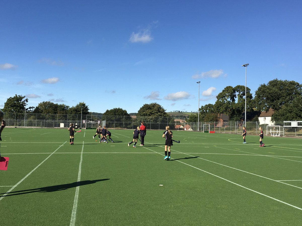 MPS_Sport's tweet photo. Team game. #goodfriends #workwelltogether. https://t.co/9DDnMZNZl1
