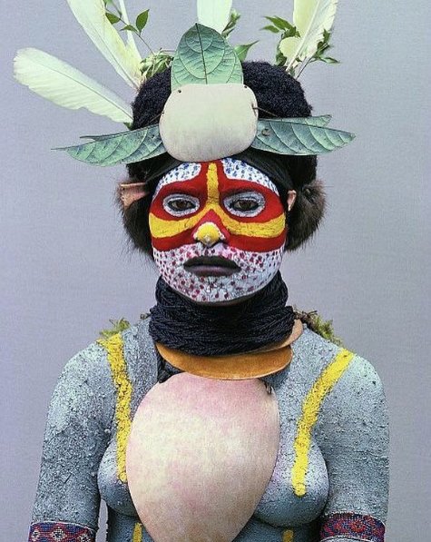 #TheBeautyOfDiversity:
Mendi Girl. Tente village, Southern Highlands, Papua New Guinea. 
Photographer :: Malcolm Kirk